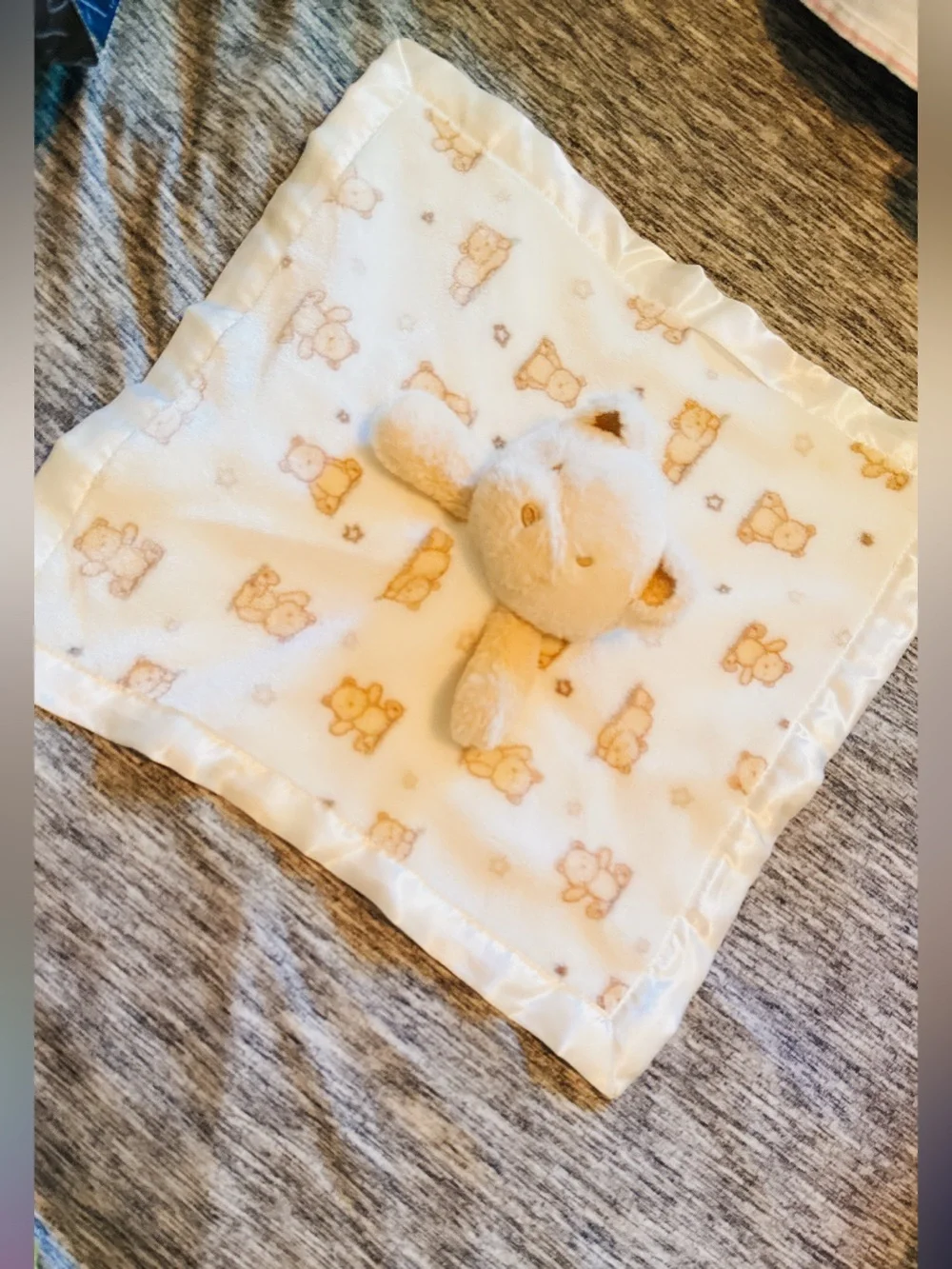Plush Bear Security Blanket with rattle - Cream and Light Brown - Picture 2 of 2